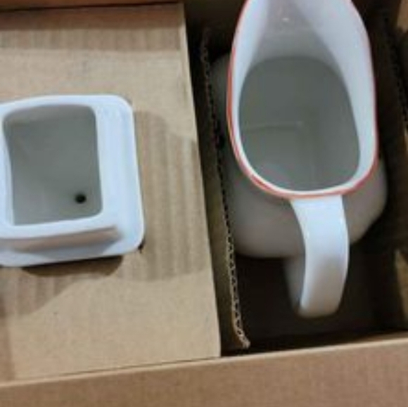 Christmas sugar and Creamer set - Picture 2 of 4